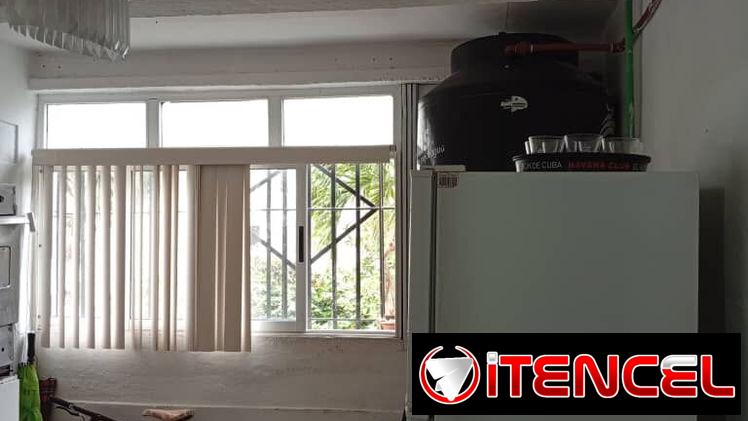 Vendo un apartamento en el reparto Camilo Cienfuegos Habana del este 1piso de 2h no se va la corriente