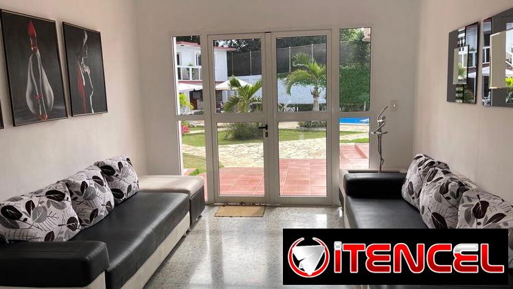 🏡 Villa con Piscina Privada en La Habana para Grupos — 8 a 16 Personas