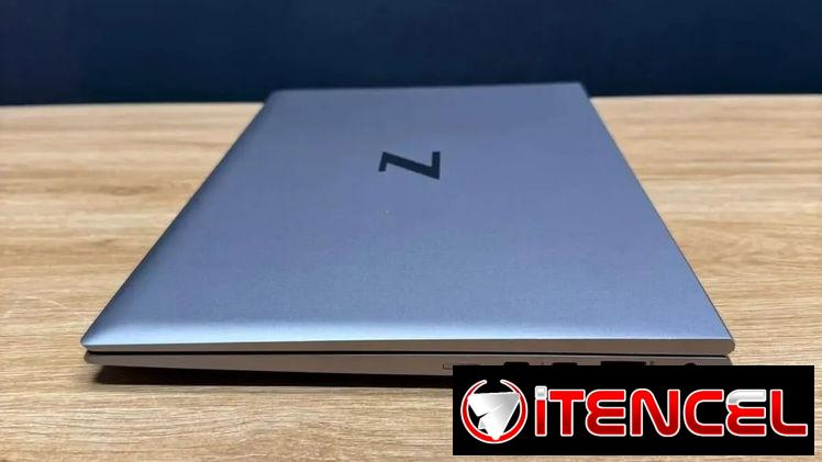 Laptop HP ZBook Firefly 14 G7