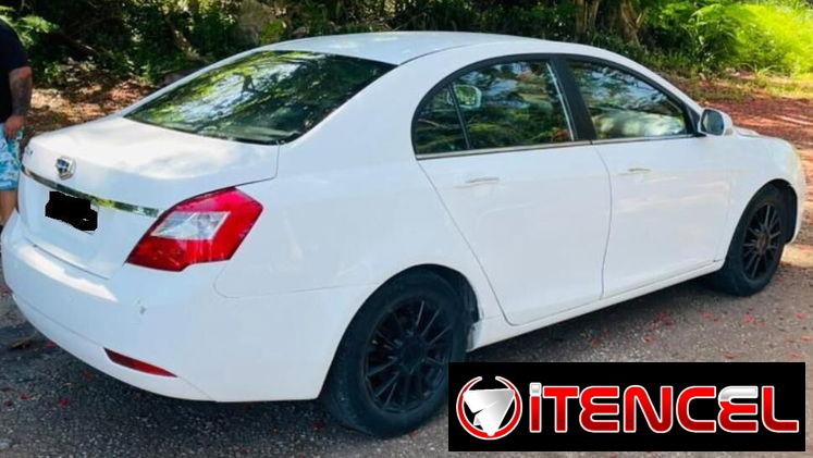 EMGRAND 718 2015