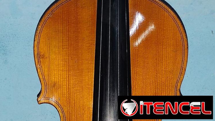 En venta violín 4/4 tamaño completo, antiguo de los años 50 aprox.