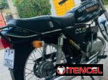 Suzuki AX100 negra