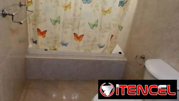 Renta CASA TOTALMENTE INDEPENDIENTE PLAYA 750 usd 53582376