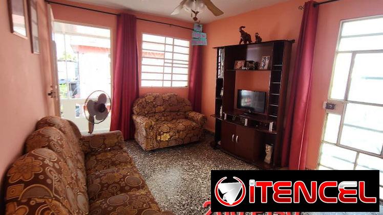 Casa de 3 Niveles en Marianao