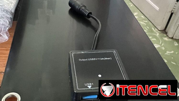 Controlador de carga solar y regulador de panel con pantalla LCD, de 12V y 24V mas su panel y conectores (todo nuevo)