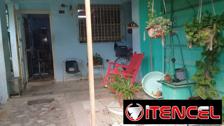 Dos casas 🏡 independiente ennuna sola propiedad en los pinos, Arroyo Naranjo (#124)