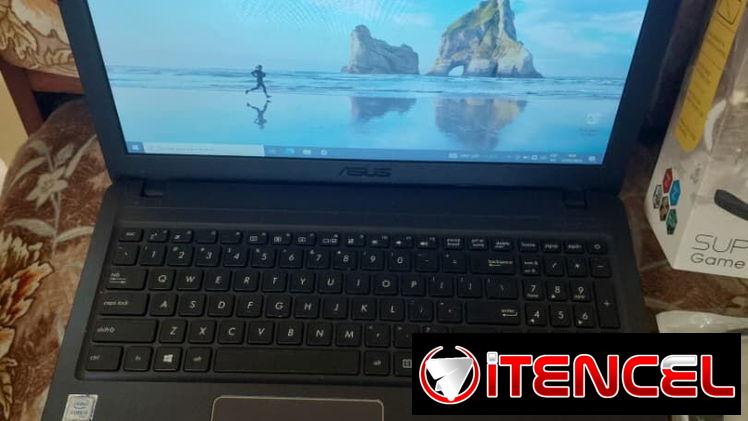 Laptop Asus