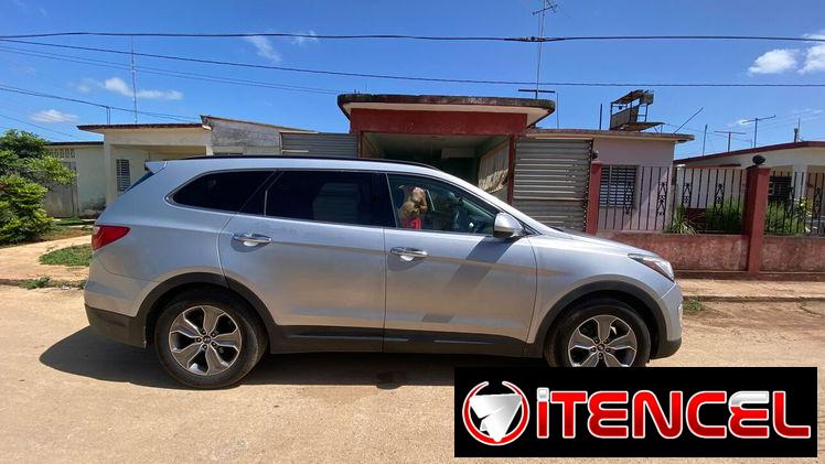 Vendo Hyundai Santa Fe 2017, de 7 plazas nuevo
