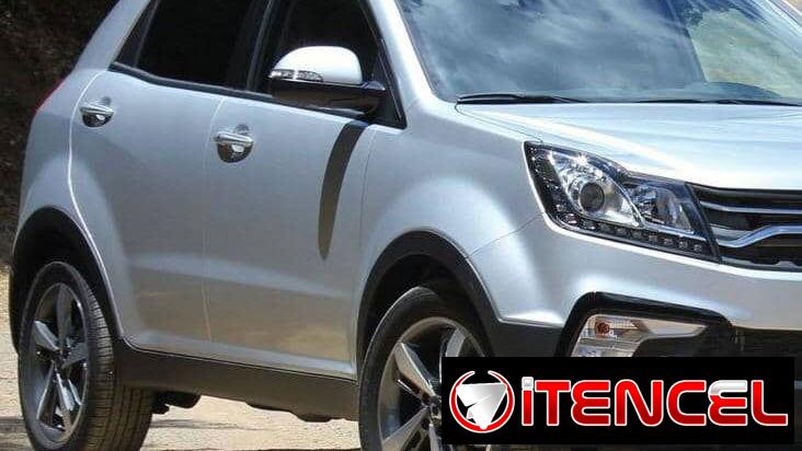SsangYong Korando ,del 2017 es un carro con transmisión manual,el SUV está bien conservado,tiene todos los papeles