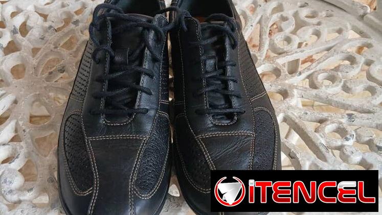 Zapatillas de piel de hombre