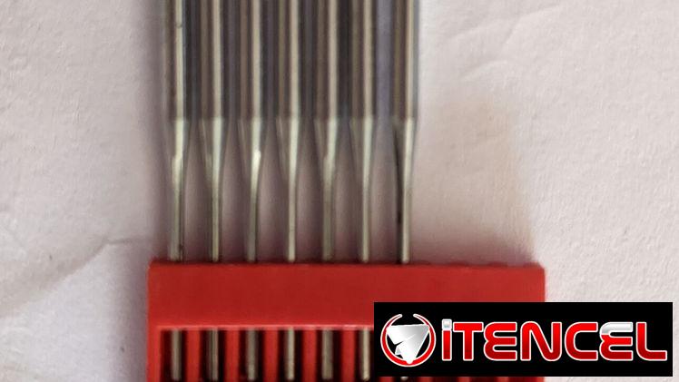 Agujas de máquina de coser. Botones y hebillas para ropa, etc