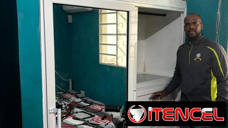 ‎👉🏽 Carpintería de Aluminio  ‎👷🏽‍♂️Metro cuadrado 180 USD  ‎👉🏽Cristalería en el Aire  ‎👷🏽‍♂️Metro cuadrado 380 U