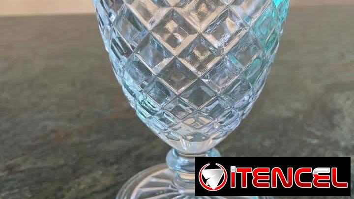 Copas y vaso antiguo