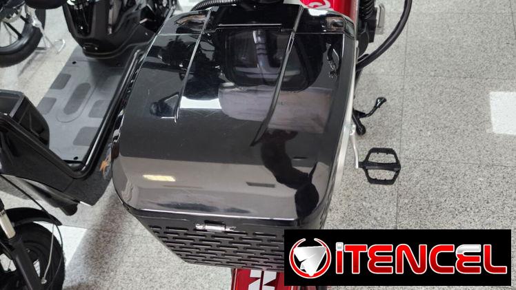 Bici moto Halcon en negra y rojas 48v 50ah 120km por carga