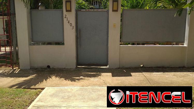 Venta- Atabey casa en bajos de biplanta