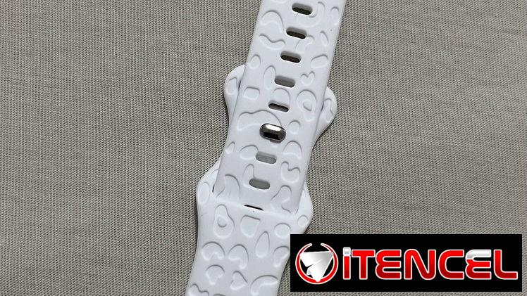 Manilla/ pulsera blanca Apple watch medida 384041 mm. 42/44/45$9 mm ( le sirven a ultra , ultra s2, ultra s3 )