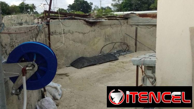 Se vende la casa con todo lo que tiene dentro ojo (menos la moto)