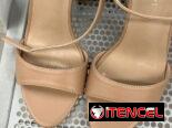 Zapato de tacón cuadrado de mujer