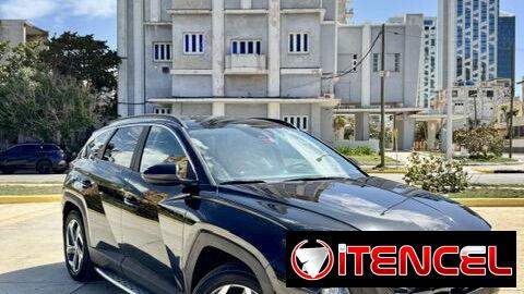 Hyundai Tucson 2024 modelo intermedio 30 mil km