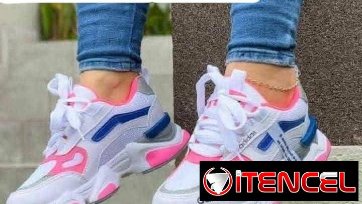 Adidas Dama y New balance Tractor