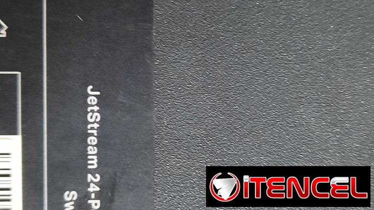 Swicht T1700G-28TQ JetStream 24-Port Gigabit Stackable Smart Switch with 4 10GE SFP+ Slots