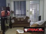 VENDO PROPIEDAD INDEPENDIENTE EN 10 DE OCTUBRE.