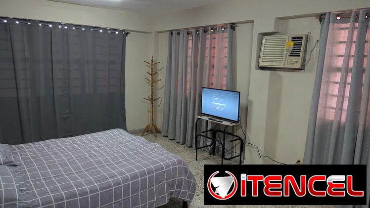 Rento apto en Marianao interesados al 52928057