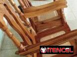 Sillones de madera, suisa, y tapizados
