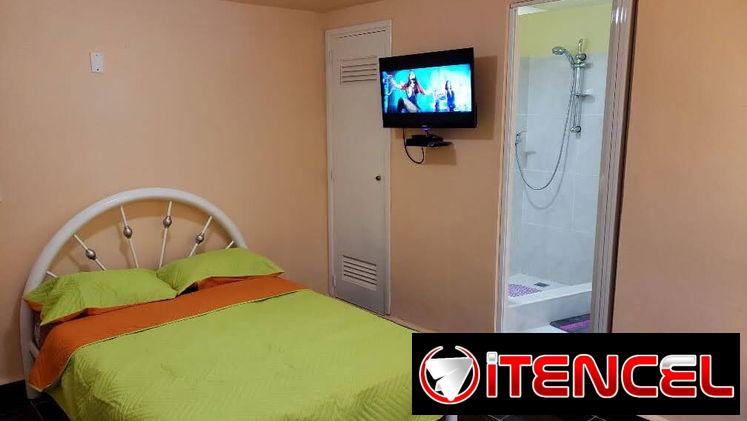 SE RENTA APTO/ESTUDIO EN NUEVO VEDADO