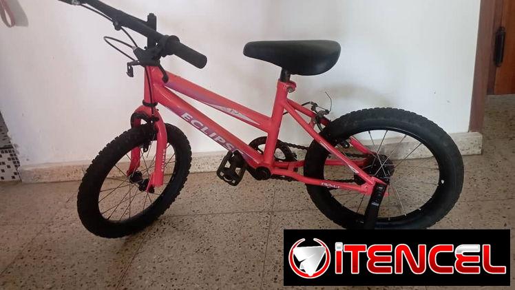 Vendo bicicleta de 16″ en perfecto estado.