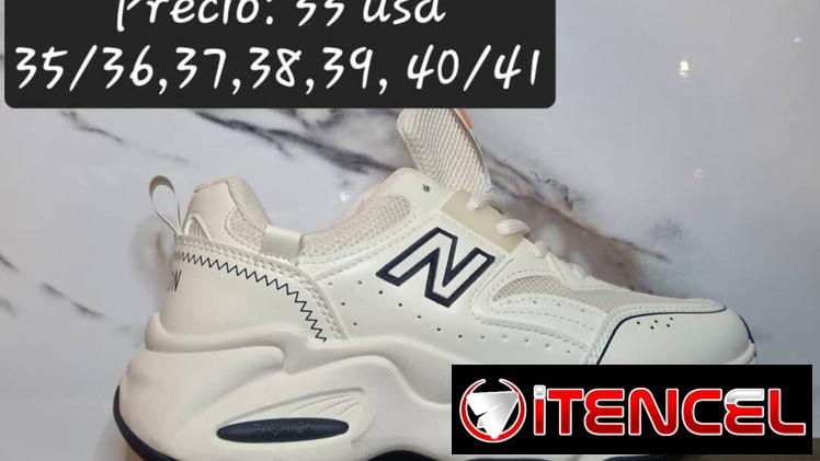 Tenis triple A