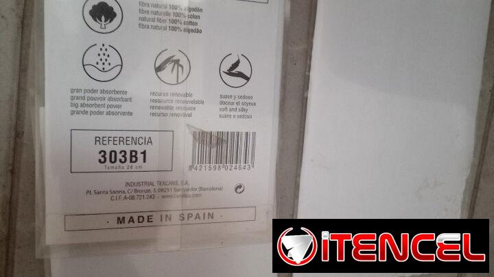 Pañuelo de hombre blanco, bordado con letras “F”, “S” y “J”