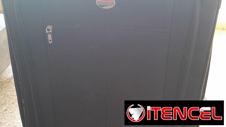 Vendo maleta grande con rueditas, con capacidad para más de 32 Kg