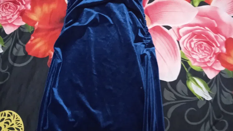 Vestido terciopelo azul largo 👗