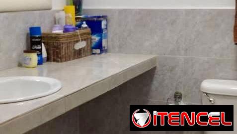 APT 3 CUARTOS EN EL VEDADO (PLANTA BAJA Y GARAJE) – CALZADA Y 12 !!!