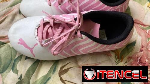 Tacos de futbol niño Talla 33