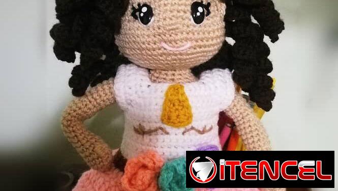 Se tejen muñecas tejidas negras o rizadxs (por encargo) vía WhatsApp 58473244.Escribe para ver disponibilidades ;)