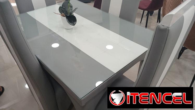 Juegos d comedor tapizados