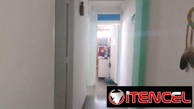 Apartamento piso 10 en 20 de mayo