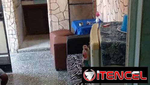 *$8500usd SIN AJUSTE. En venta casa con garaje en Arroyo Naranjo, Los Pinos. Punto de referencia: Combinado de Vieja Lin
