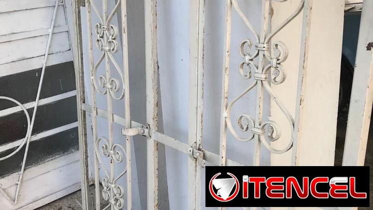 Oferta Ventana de Reja Hierro con cristales nevados