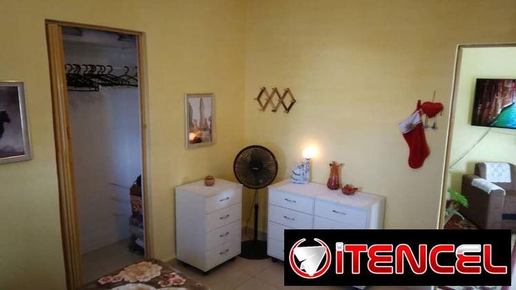 🍞📺🍽️ Apartamento de 1 Cuarto con Vista a la Ciudad en Centro Habana REF 1304