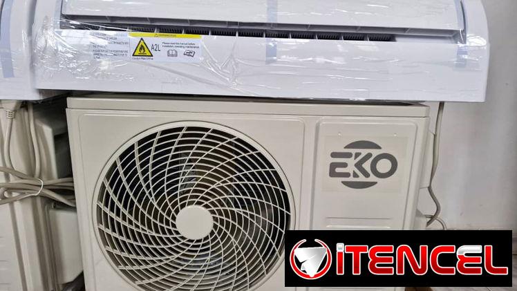SPLIT EKO INCLUYE SOPORTE Y PROTECTOR VOLTAJE