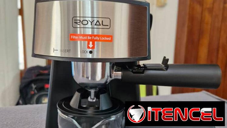 Cafetera Expreso Royal 4 y 2 tazas