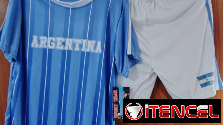 Juegos de fútbol. De niños Super lindos y rica tela. Para este calor ⚽