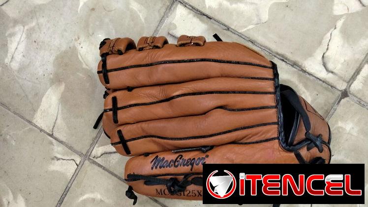 Guante de béisbol