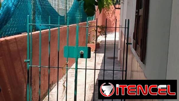 Venta de Casa independiente perfecto estado patio amplio por 87y5ta6 150mil 53582376