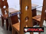 Se vende mesa de madera hecha por el artista de la plástica Nelson Dominguez con el Certificado de Autenticidad.