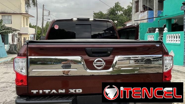 🛻Nissan titán De petróleo en venta