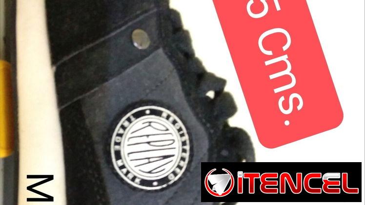 Se venden estos zapatos, tennis y botas
